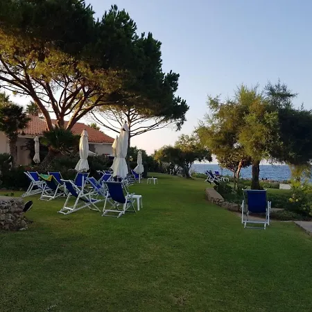 Apartahotel marina longa Carini